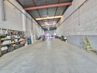 Nau industrial  Calle puxeiros. Nave en venta en mos