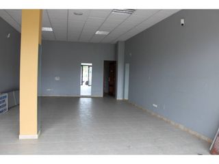 Lloguer Local Comercial a Salceda de Caselas. Local comercial en alquiler