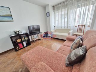 Pis  Calle rafael tilve adrio. Piso de 2 dormitorios amplios con garaje y trastero en salceda