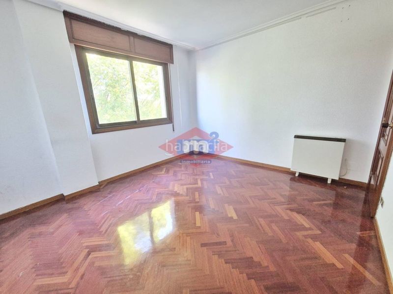 Foto e23d6368-acd1-48f6-bab6-949f7e67ff37. Flat in avenida concordia 54 in Tui