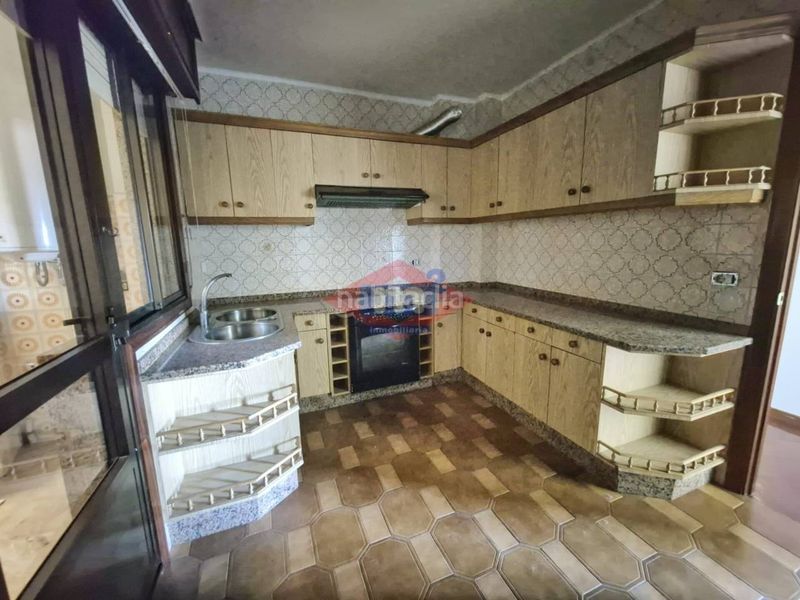 Foto e344a680-8217-4770-a1c2-c189f0ff50e3. Flat in avenida concordia 54 in Tui