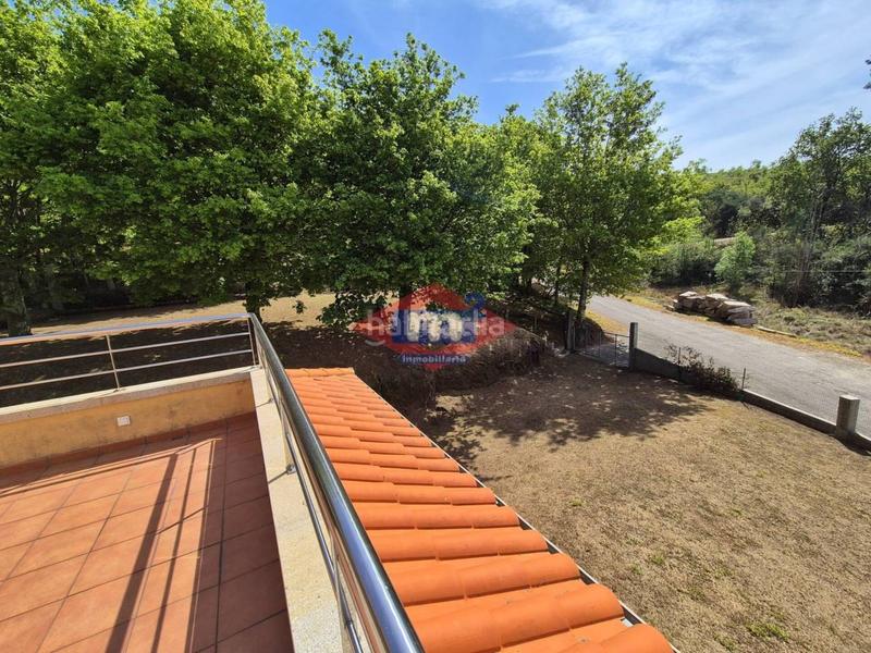 Foto 1aba223b-a9b3-40ed-aecd-993ace7dfff2. Xalet amb calefacció aparcament a Salceda de Caselas