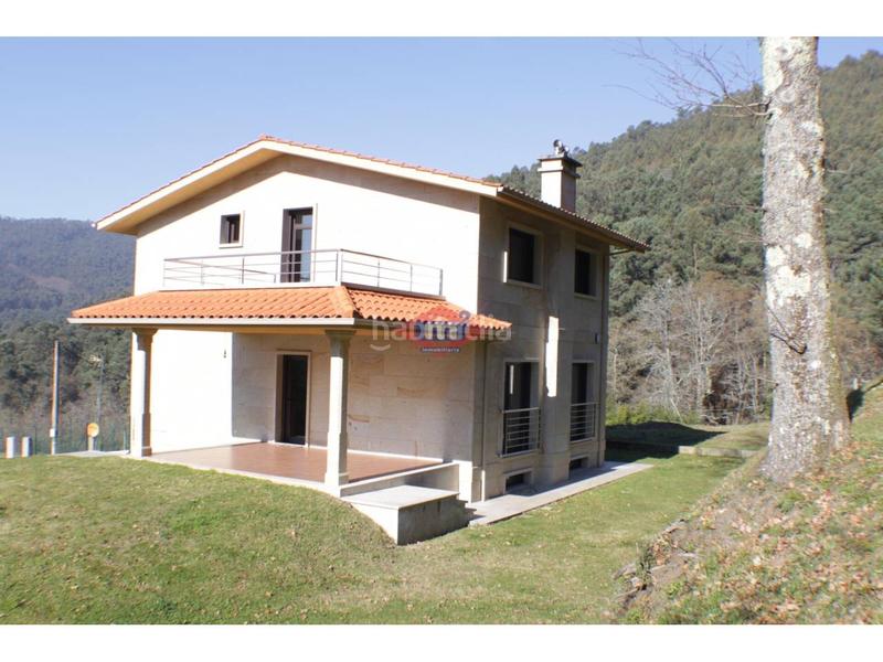 Foto 25832f0e-8b8c-4c53-a2c2-2c6b5b598d63. Xalet amb calefacció aparcament a Salceda de Caselas