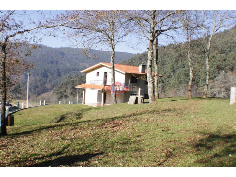 Foto a448097c-4de0-4074-940a-124f7fccb23e. Xalet amb calefacció aparcament a Salceda de Caselas