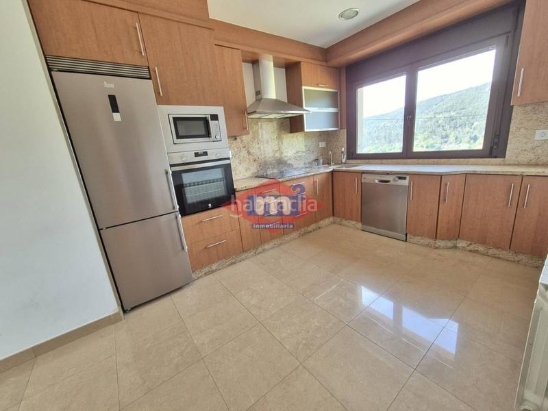 Foto e1d0b93f-3979-4fa9-adef-aef10427b897. Xalet amb calefacció aparcament a Salceda de Caselas