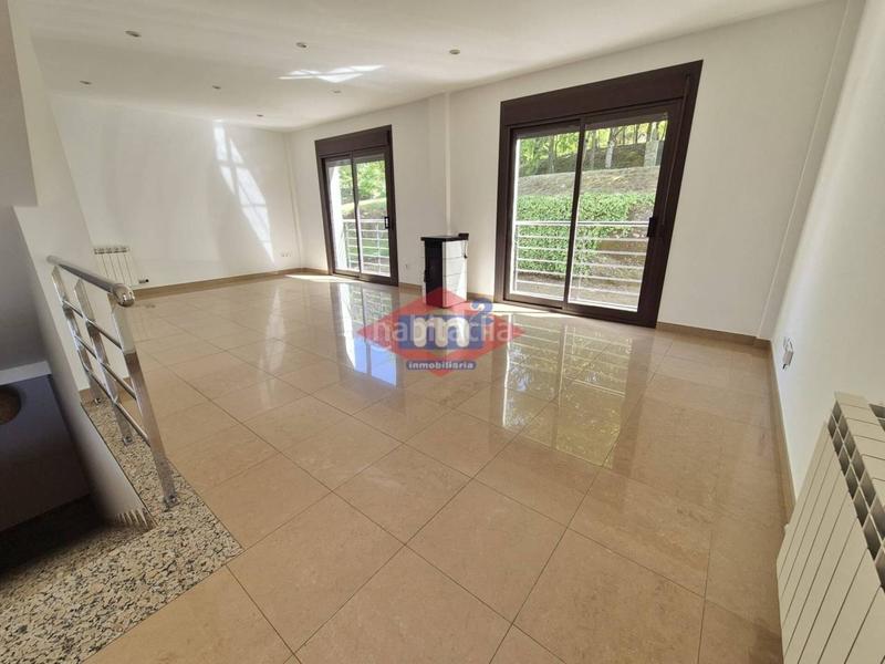 Foto f39bef3b-2cfc-430e-8d45-403f28636f1e. Xalet amb calefacció aparcament a Salceda de Caselas