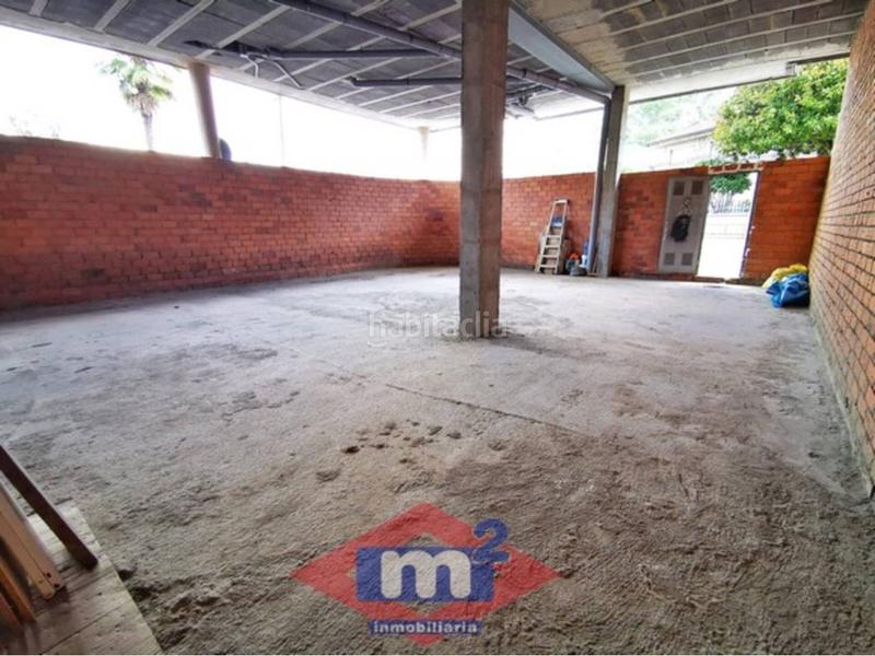 Foto f0a3fdf7-1639-477f-8b8c-0f426eaa14b0. Local comercial  muy bien ubicado en Salceda de Caselas