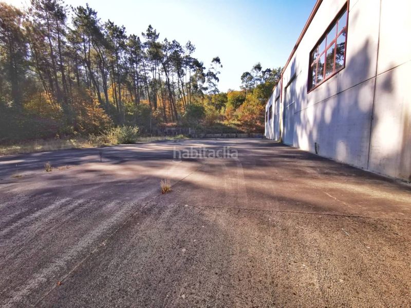 Foto 47ab12b8-7e7b-4a14-8847-ecc773a87518. Location bâtiment à usage industriel dans Mos