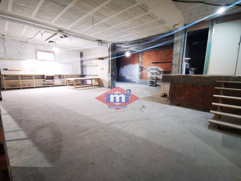 Foto 2bc7347a-35d5-42f6-93c2-47edc580a392. Geschäftsraum in Salceda de Caselas