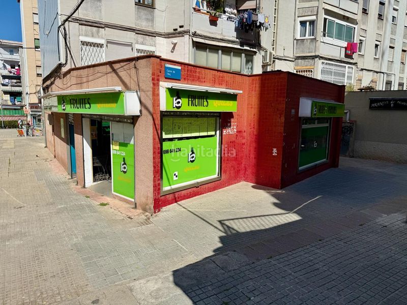 Foto b1b765d7-ff50-4993-b4f4-27b8072a9515. Local comercial a Sant Ildefons Cornellà de Llobregat