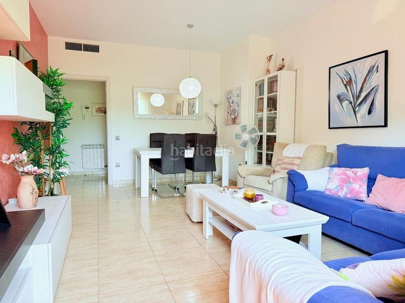 Foto b4a93dc2-dd3a-4fcd-a972-66361f761786. Appartamento con parcheggio in Roses-Castellbell Sant Feliu de Llobregat