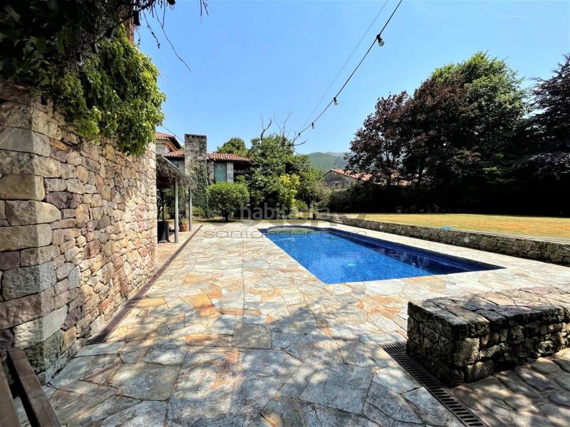 Foto 1938b2ec-2c06-448d-8d68-facb780ab6dc. Casa casona de piedra totalmente restaurada en Mazcuerras