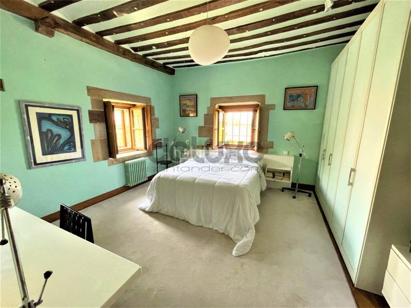 Foto c69a237f-47e7-40d4-8d83-00d82cdf2064. Casa casona de piedra totalmente restaurada en Mazcuerras