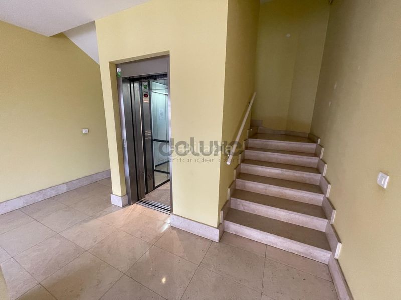 Foto db56f7fa-4f90-4dad-83bd-56df5658e78e. Rent flat with heating parking in Valdenoja Santander