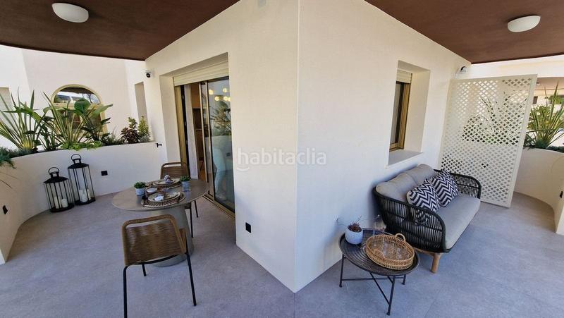 Foto d599ead2-375c-4e05-a550-fd327af5a31e. Apartamento en Las Brisas Marbella