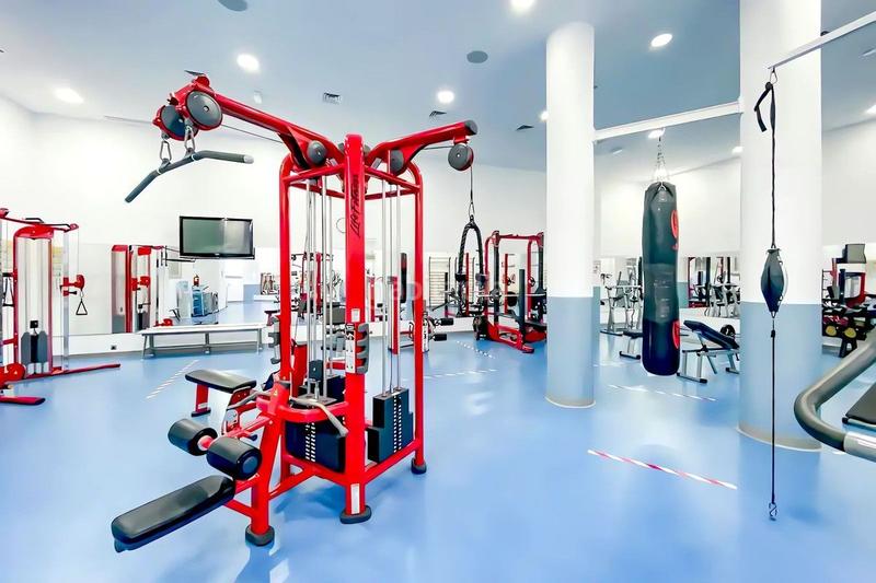 Foto b620d32b-f873-4a6e-b3d5-38acd357d325. Appartement avec parking piscine dans Parque Central Estepona