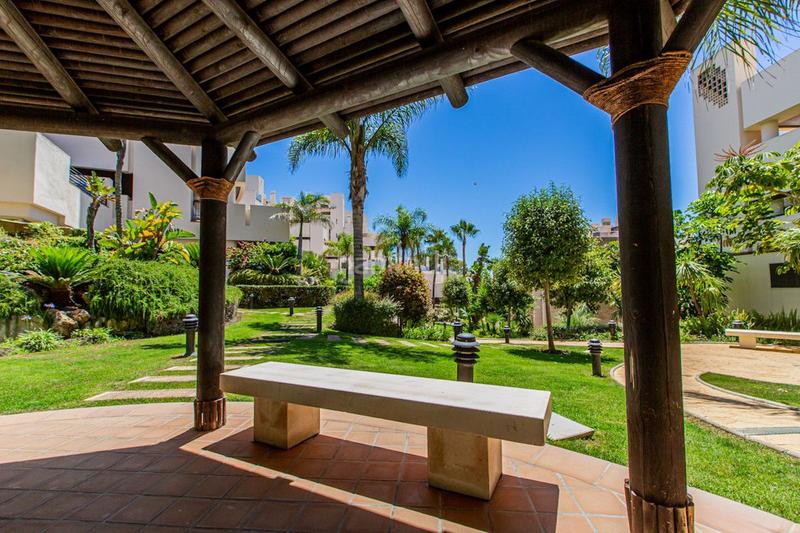 Foto ba0b0525-3043-4364-8c6a-47c920fcd18f. Piccolo appartamento con parcheggio piscina in Parque Central Estepona