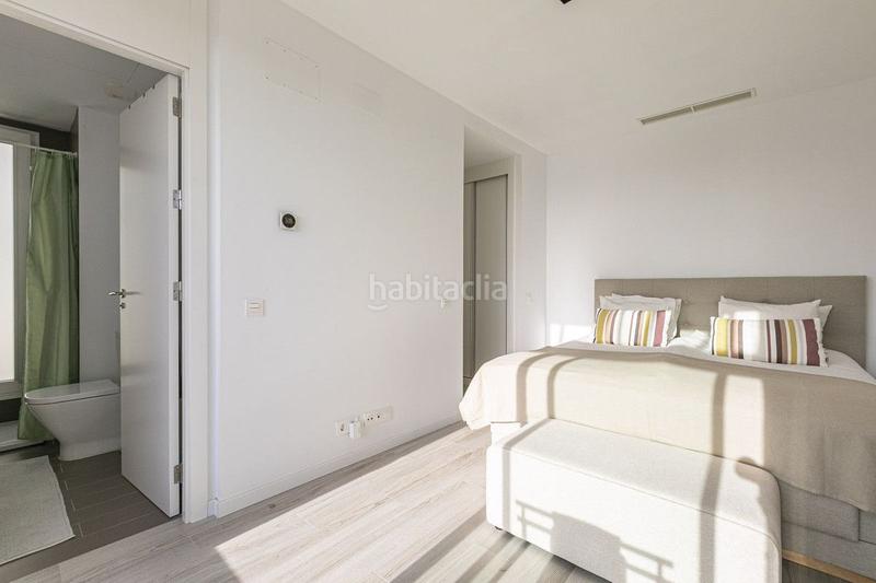 Foto 47c9ab39-c45c-43e2-8e8d-b1e63a3e5306. Zweistöckige wohnung mit parking pool in Cancelada Estepona