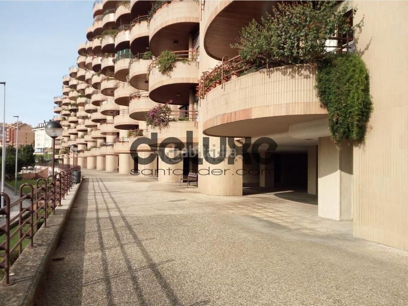 Foto 1e6eed43-fd9a-4503-897f-08ae64dd9641. Piso en avenida pontejos 29 piso con vistas y excelente ubicación junto a la playa en Santander