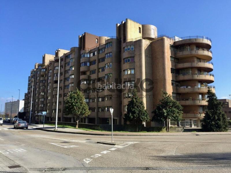 Foto 383b80f8-5bcf-47a7-a59d-d68049d90aaf. Piso en avenida pontejos 29 piso con vistas y excelente ubicación junto a la playa en Santander