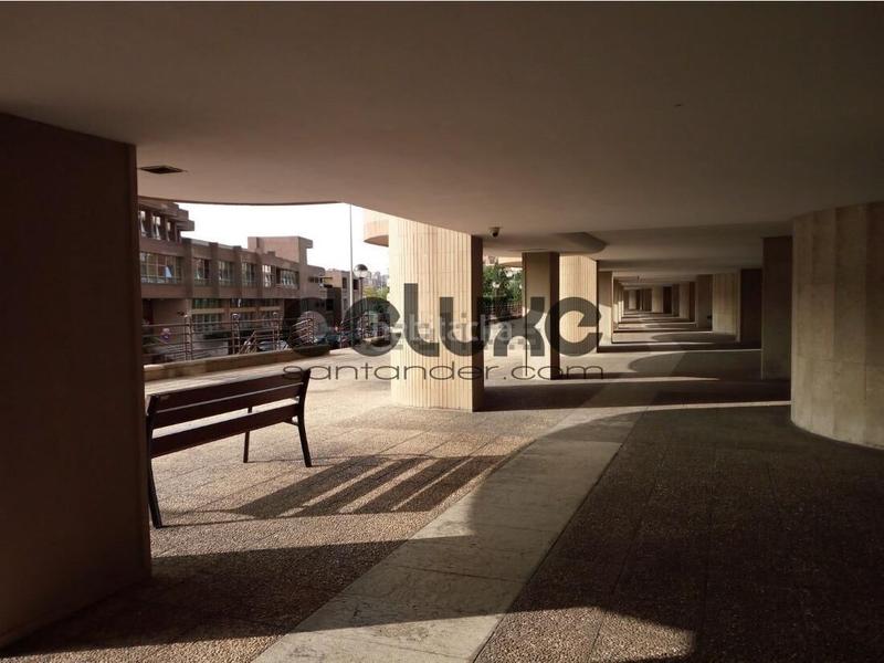Foto 526f71af-b7c0-4c78-81e7-9e5bab307ed7. Piso en avenida pontejos 29 piso con vistas y excelente ubicación junto a la playa en Santander