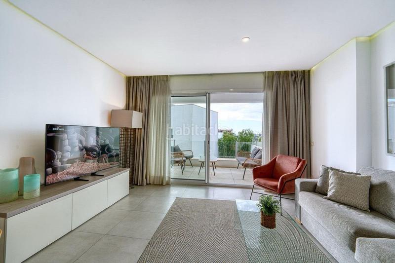 Foto a2eff952-8fa7-4de3-bd6d-b2e8f489e0d1. Apartamento en Alto de los Monteros Marbella