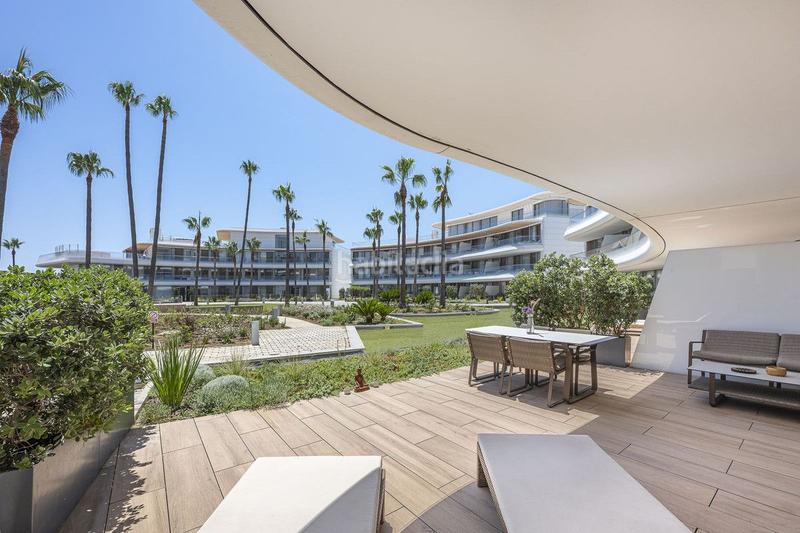 Foto 75ad73cf-54b1-4b1c-acd4-557248456693. Apartament amb aparcament piscina a Parque Central Estepona