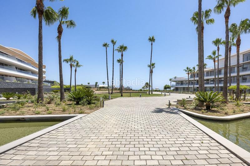 Foto 10594a02-d1ea-4d8e-b57a-13dbad7e7fe8. Apartment with parking pool in Parque Central Estepona