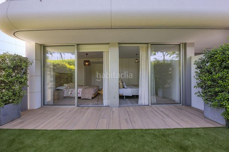 Foto 1591ed72-f7a1-4497-849d-5981f6850419. Appartement mit parking pool in Parque Central Estepona
