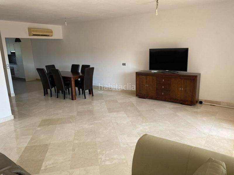 Foto 79dfcc46-c254-4e0a-a754-26bcedcc324e. Maison avec parking piscine dans San Luis de Sabinillas Manilva