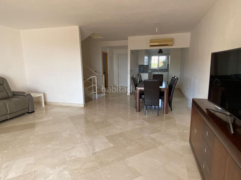 Foto b38d51a2-bf99-46ed-81ef-019d901fb16b. Maison avec parking piscine dans San Luis de Sabinillas Manilva