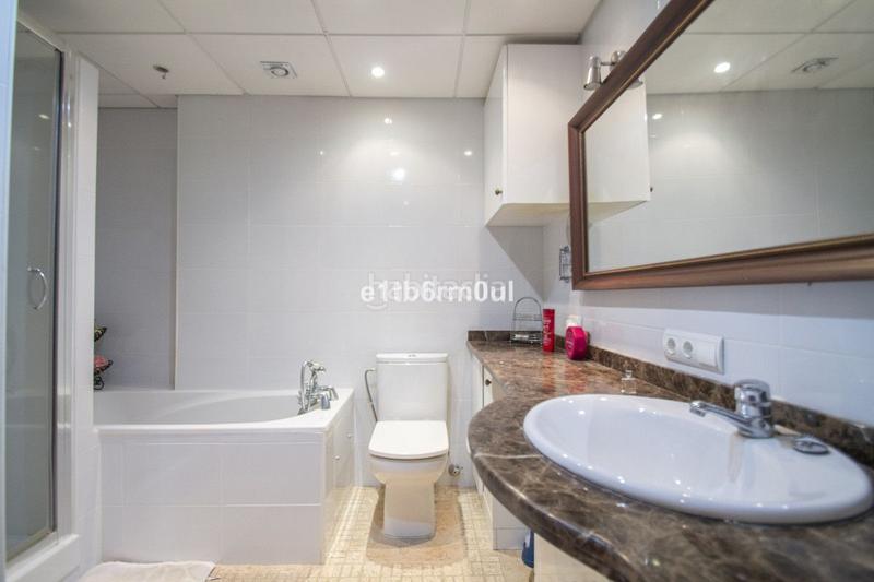 Foto ea2b22fc-8dd2-4180-bdd1-dbc6ad5970fa. Apartament amb piscina a La Carolina - Guadalpín Marbella