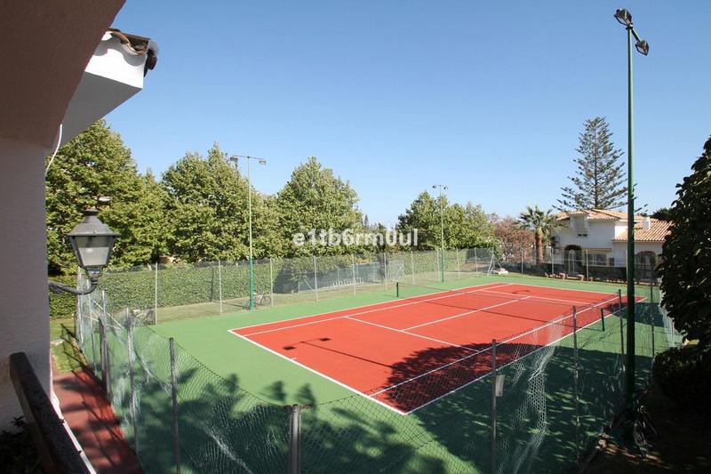 Foto 21bdd71f-7b84-4d52-a51b-280b7b8544cb. Apartamento en La Carolina - Guadalpín Marbella