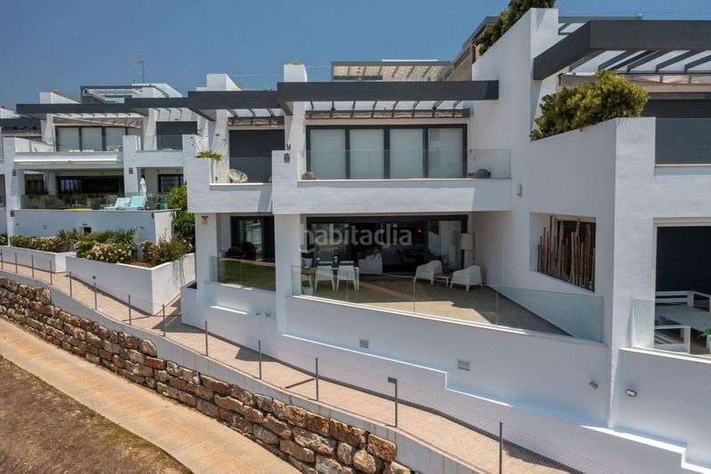 Foto 58756b77-f53d-48da-97be-9ea19dfad05c. Apartament amb aparcament piscina a Cabopino - Artola Marbella