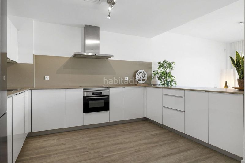 Foto 82b02fcd-01a6-4124-b8a8-61a32f38578d. Apartament amb aparcament piscina a Cabopino - Artola Marbella