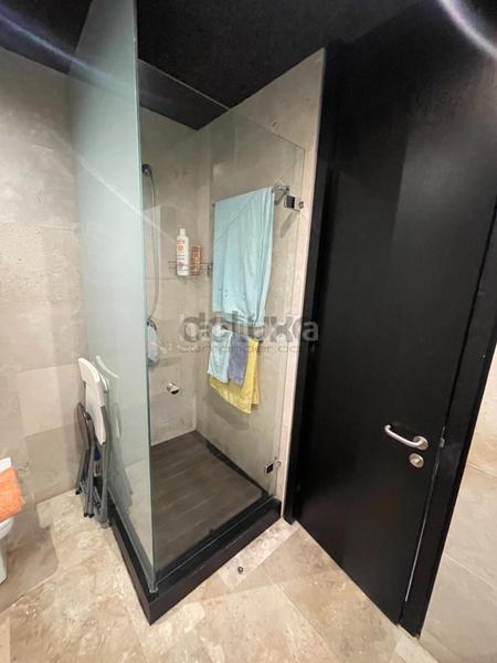 Foto 0dfd2f6c-85d8-4e4b-8991-94d999b5c156. Planta baixa amb calefacció aparcament piscina a Santander