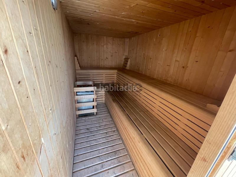 Foto 3288fe38-c19c-4e5c-9b4e-3b9e314c4a17. Planta baixa amb calefacció aparcament piscina a Santander