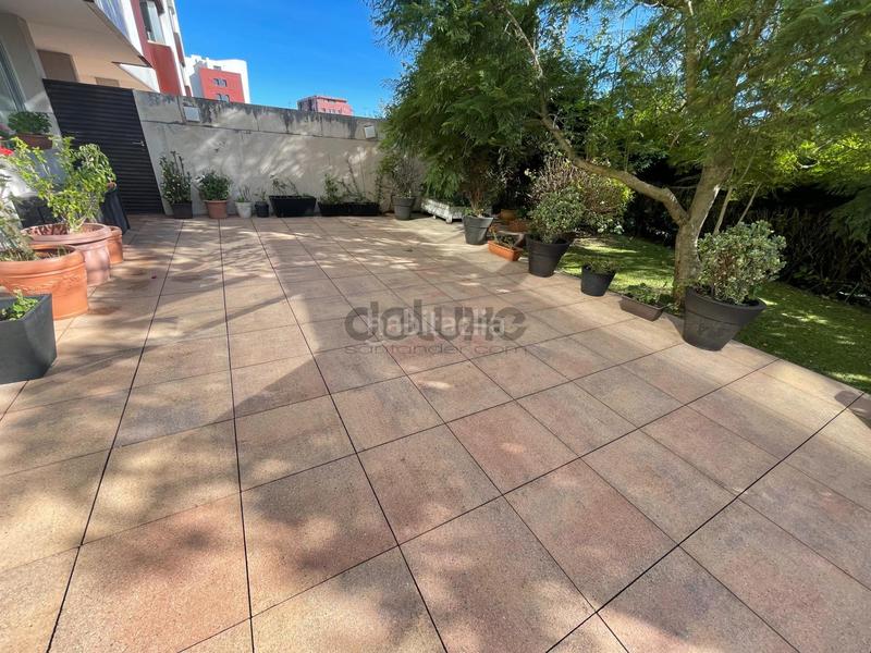 Foto 4480ca30-b0da-42c5-a12d-211485b21f07. Planta baixa amb calefacció aparcament piscina a Santander