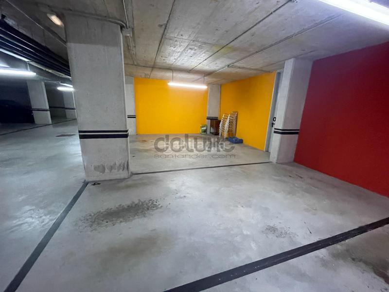 Foto 63806141-875e-4cbd-bc0b-0ff7d8184c93. Planta baixa amb calefacció aparcament piscina a Santander