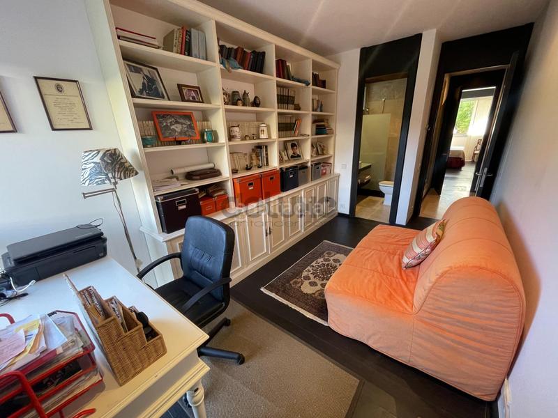 Foto e4fc7d8d-7fb3-4926-8f48-df98dfafaba1. Planta baixa amb calefacció aparcament piscina a Santander