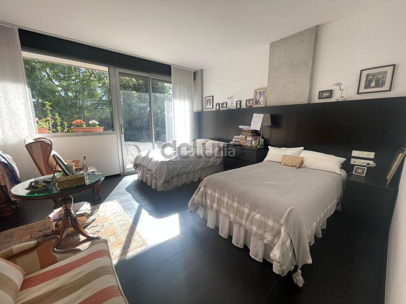 Foto f1383915-d08c-4aaa-bb82-1bafaafe1b23. Planta baixa amb calefacció aparcament piscina a Santander