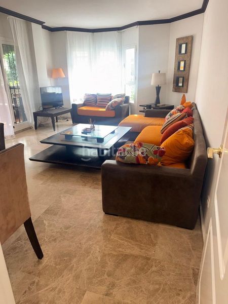 Foto ed4acb5e-7926-47a1-8500-9d658351f3c4. Apartment with parking pool in Las Brisas Marbella