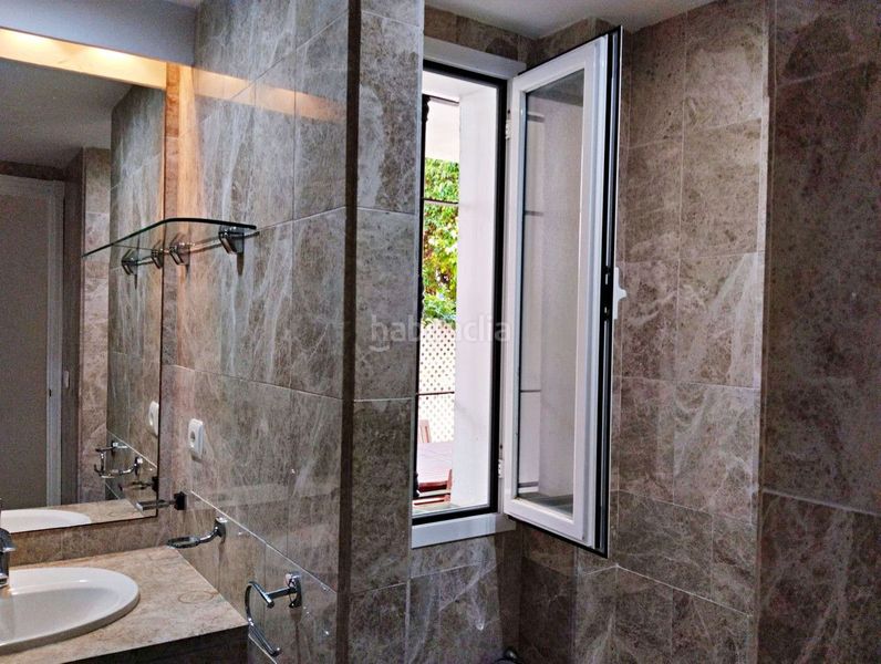 Foto eddb5d9d-bcb5-4175-ae51-22e6007fecac. Apartment with parking pool in Las Brisas Marbella