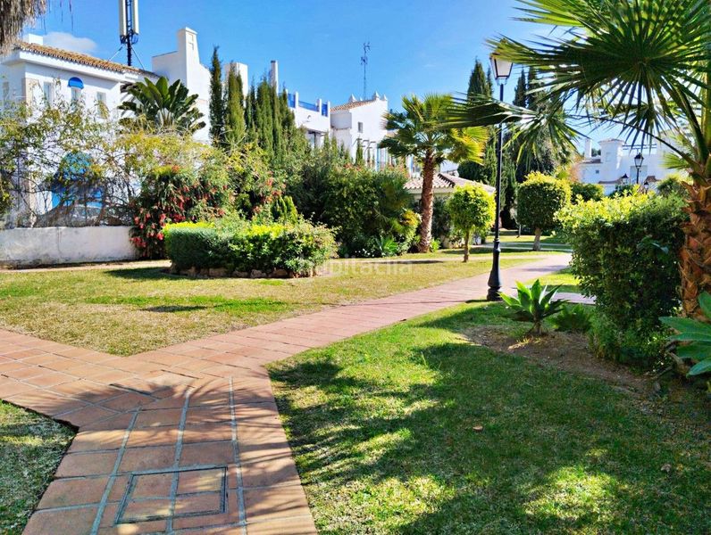 Foto fc375e99-8414-4bfa-8e19-bf9bf150dfaf. Apartment with parking pool in Las Brisas Marbella