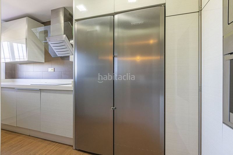 Foto ee301bb8-bf95-425d-ae8c-d0355fd39c76. Casa amb aparcament piscina a la cala Mijas Mijas