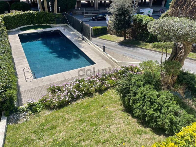 Foto 58d1d5ee-b7fc-4609-a773-7f8f467470a6. Duplex con riscaldamento parcheggio piscina in La Pereda Santander