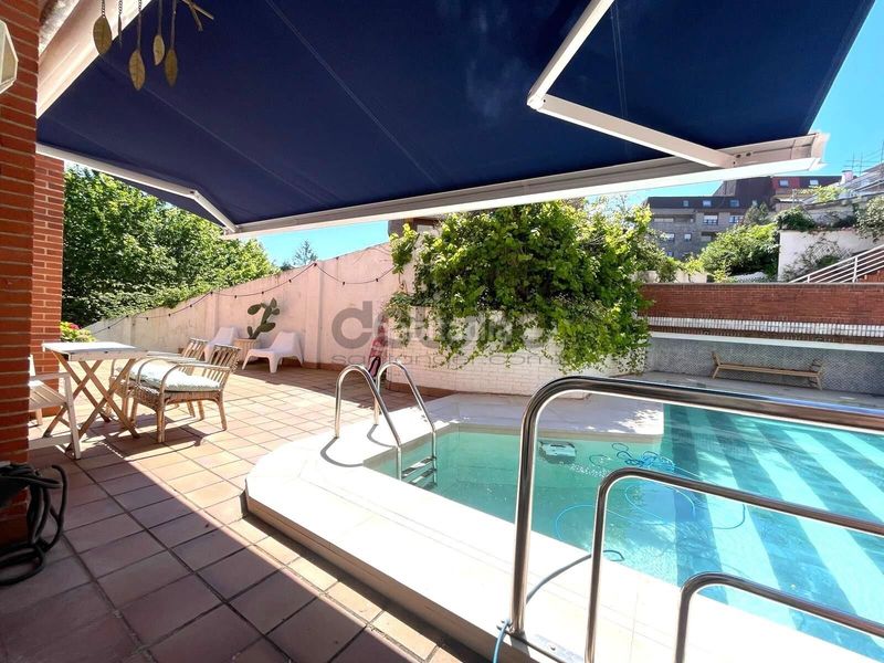 Foto ea22a30a-998e-4f6a-90b0-2b377e52a334. Lloguer xalet amb calefacció aparcament piscina a Santander