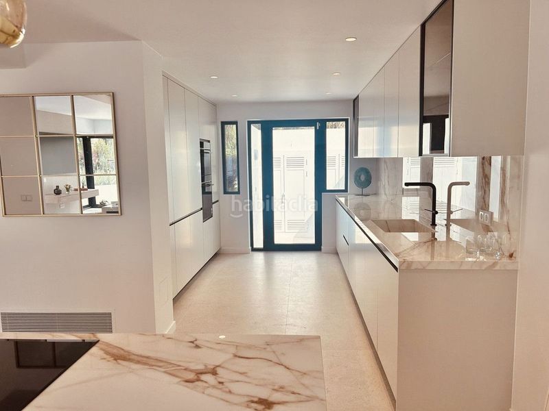 Foto 51bcdf8d-37aa-4ae0-8fb8-d2c39c024445. Casa en lomas de Marbella club Marbella