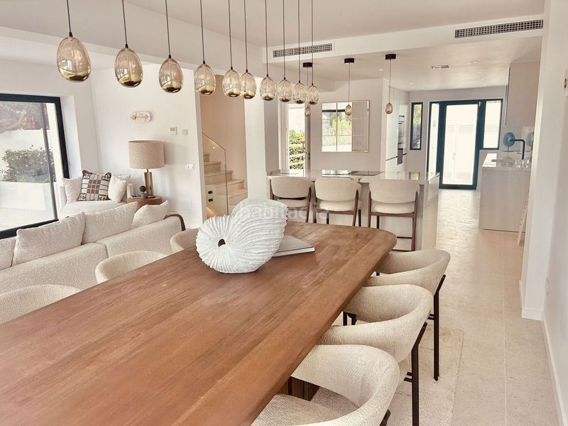 Foto 869c663e-70f0-423f-8aa0-8fbc81f7075f. Casa en lomas de Marbella club Marbella