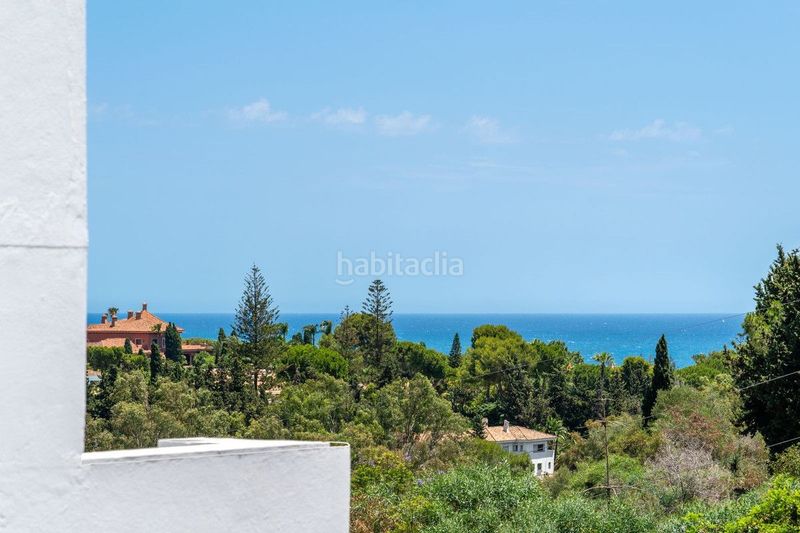 Foto e70d6077-d8e4-4565-ac4d-b4a2414100d5. Casa en lomas de Marbella club Marbella